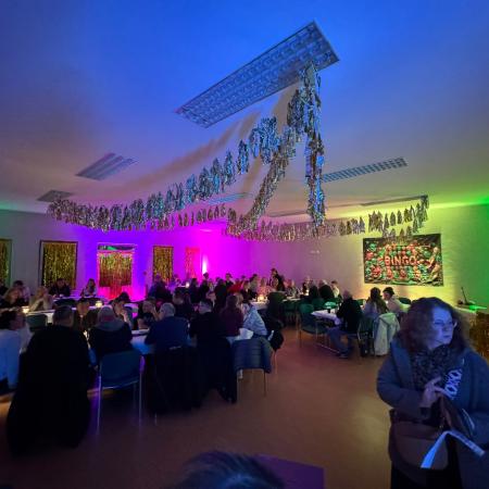 Größeres Bild anzeigen